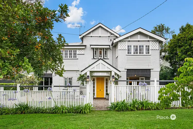 8 Thynne Avenue, Norman Park QLD 4170