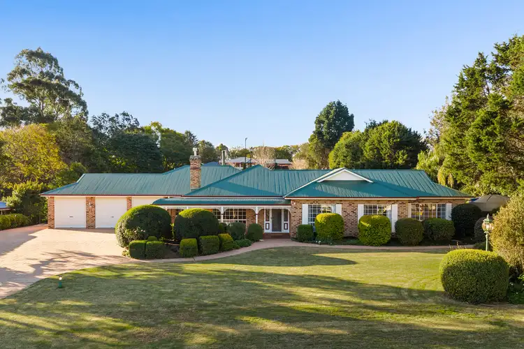 11 Coral Sea Drive, Middle Ridge QLD 4350