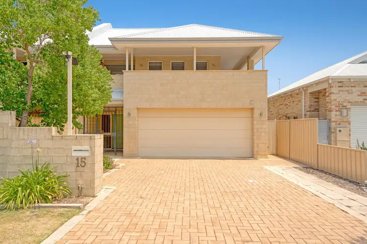 15 Reynolds Road, Applecross WA 6153