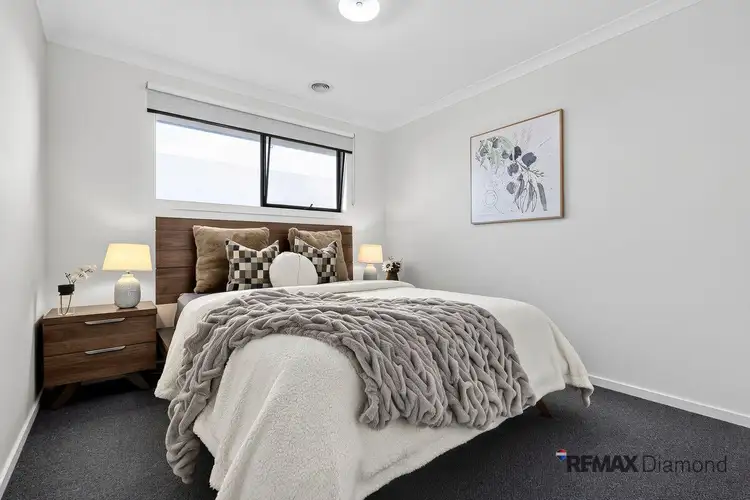 30 Ambasaddor Circuit, Cranbourne South VIC 3977