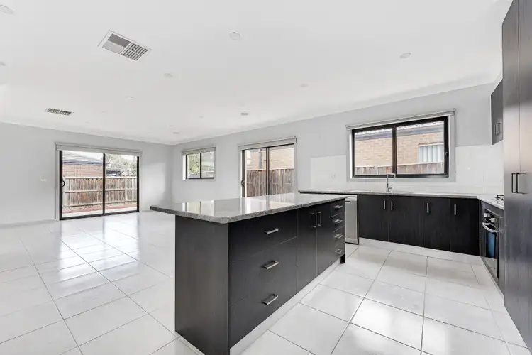 Fourth view of Homely house listing, 2 Twigrush Place, Brookfield VIC 3338