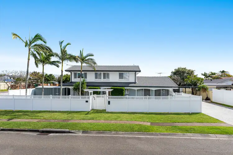 2 Catamaran Street, Manly West QLD 4179