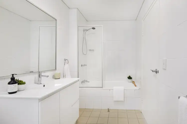Sixth view of Homely apartment listing, 4/104-106 Wollongong Road, Arncliffe NSW 2205
