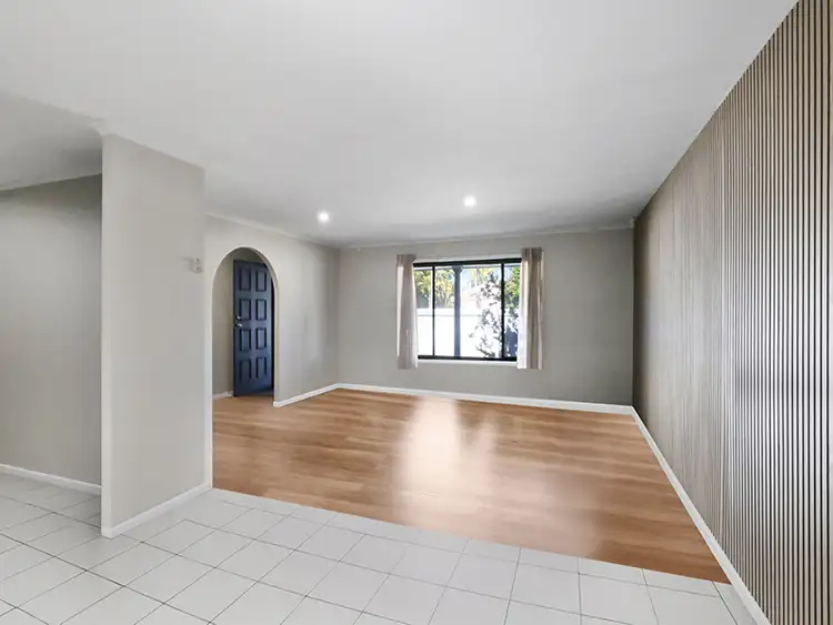 10 Sigatoka Place, Clear Island Waters QLD 4226