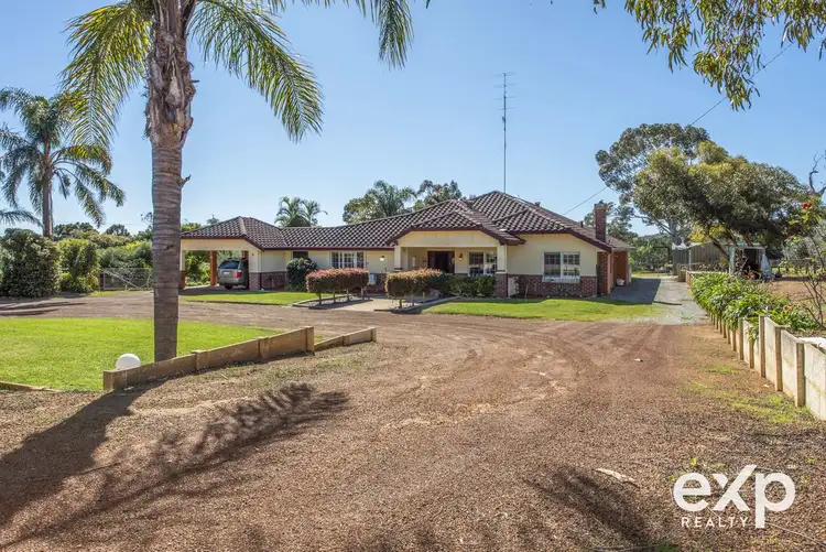 5 Robbie Court, Waroona WA 6215