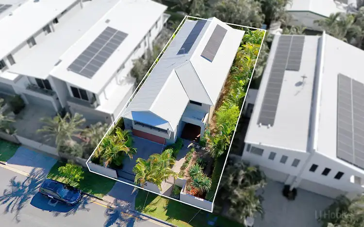 15 Nankeen Avenue, Paradise Point QLD 4216