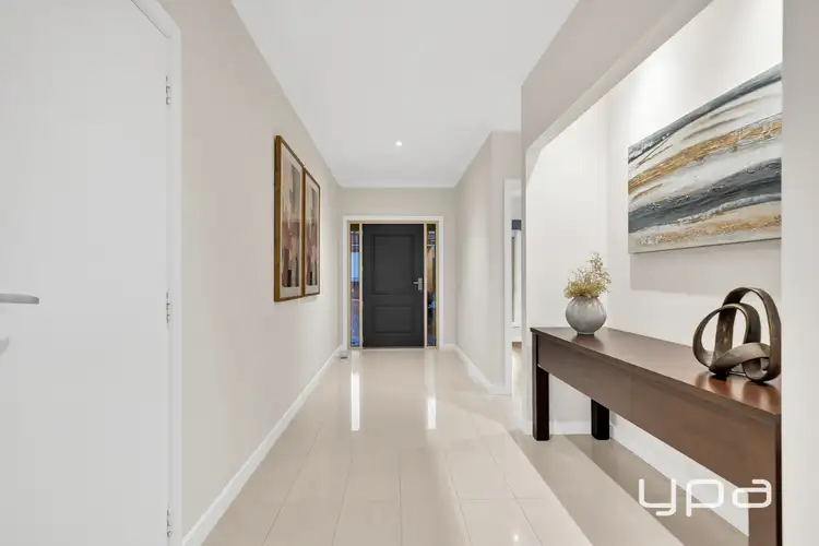 Third view of Homely house listing, 18 Royal Oak Court, Mulgrave VIC 3170