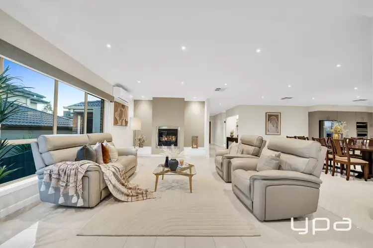 Sixth view of Homely house listing, 18 Royal Oak Court, Mulgrave VIC 3170
