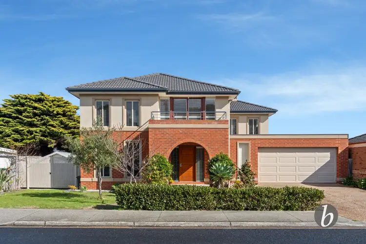 8 Kangerong Avenue