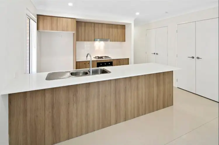 Seventh view of Homely house listing, 29 Oxenham Circuit, Augustine Heights QLD 4300