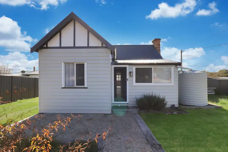 90 Sugarloaf Road, Stanthorpe QLD 4380