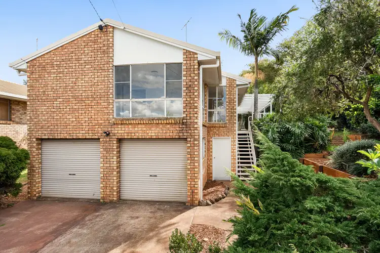 5 Mollison Court, Wilsonton QLD 4350