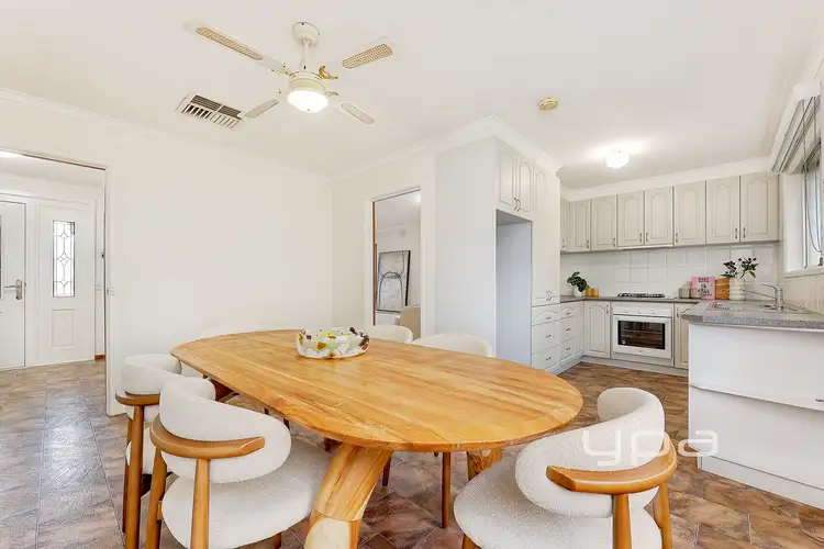Sixth view of Homely house listing, 14 Castleton Court, Gladstone Park VIC 3043