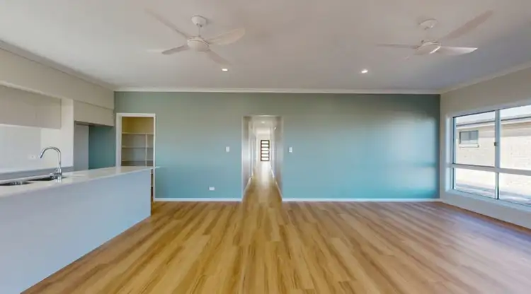 Third view of Homely house listing, 7 Greenway Drive, Coral Cove QLD 4670