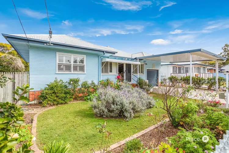 6 Drake Street, Woody Point QLD 4019
