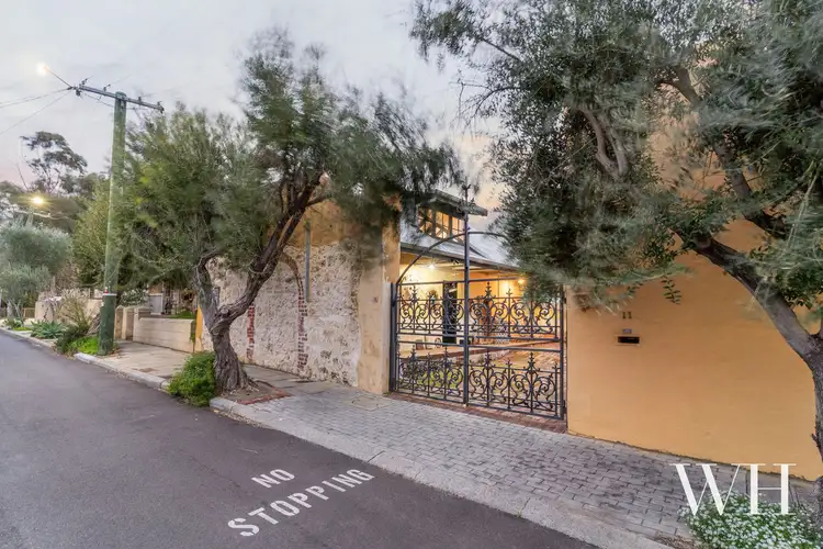 11 Little Howard Street