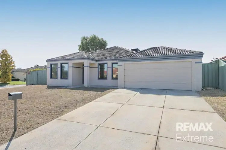 24 Excalibur Chase, Wattle Grove WA 6107