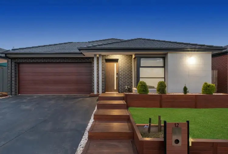 12 Spearmint Boulevard, Manor Lakes VIC 3024