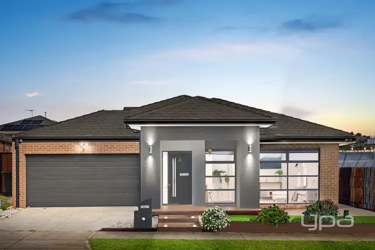 32 Amaretto Circuit, Manor Lakes VIC 3024