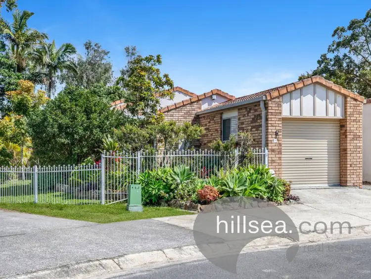 9 River Oak Drive, Helensvale QLD 4212