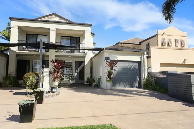 2/28 Abalone Avenue, Paradise Point QLD 4216