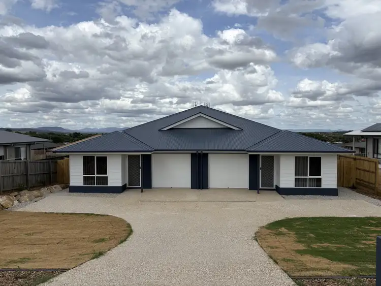 1/32 Chant Drive, Warwick QLD 4370