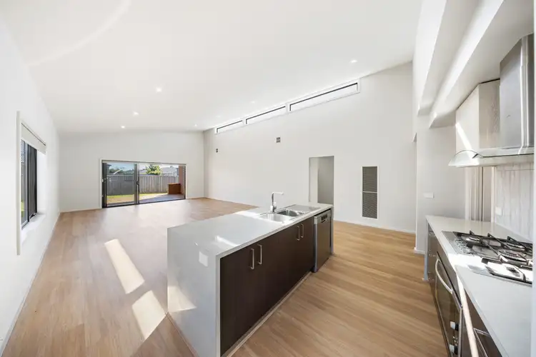 Sixth view of Homely house listing, 8 Ruthberg Drive, Sale VIC 3850