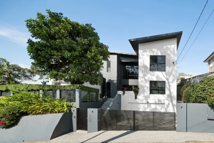4 Pelion Street, Bardon QLD 4065