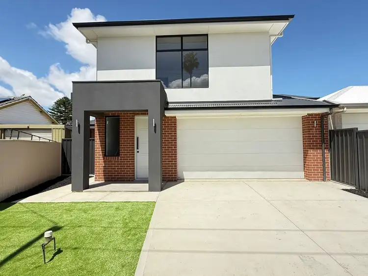 1B Richardson Street