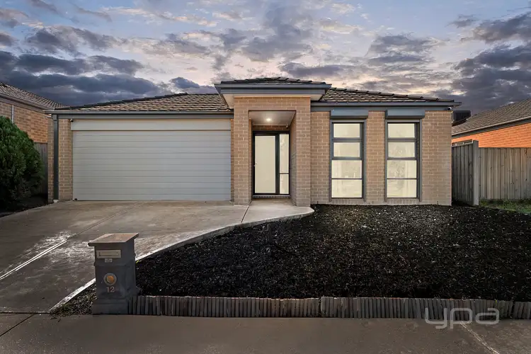 12 Triandra Drive, Brookfield VIC 3338
