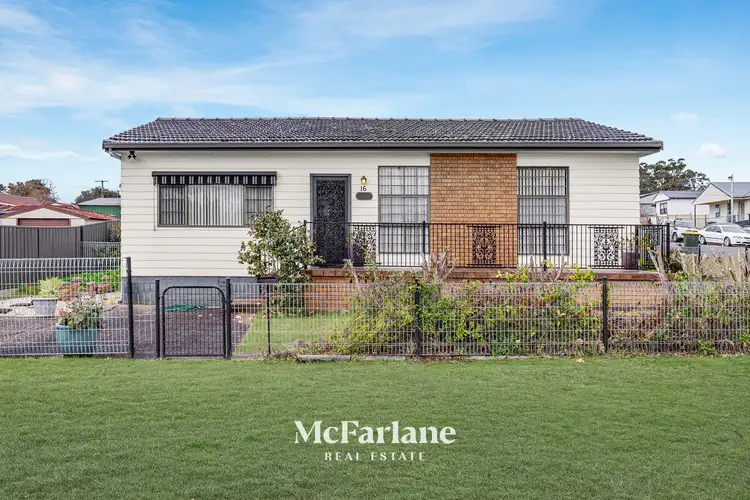 16 Waterview Road