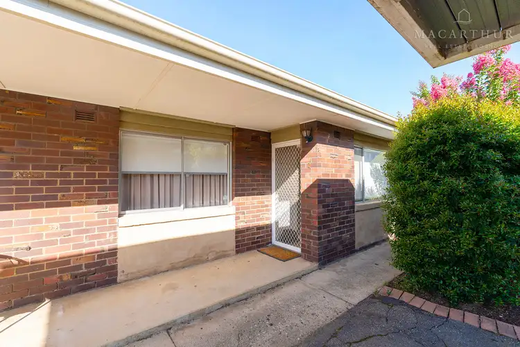 2/10 Higgins Avenue, Wagga Wagga NSW 2650