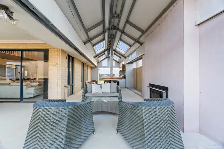 3 Ardglass Gardens, Ridgewood WA 6030