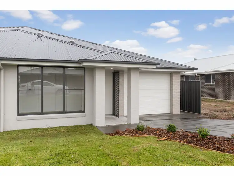 2/11 Aspen Drive, Gillieston Heights NSW 2321