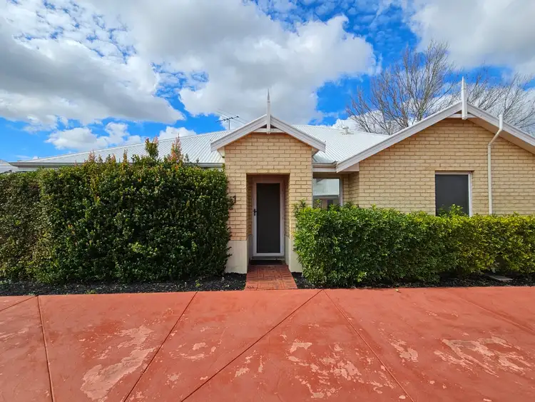 43 Towncentre Drive