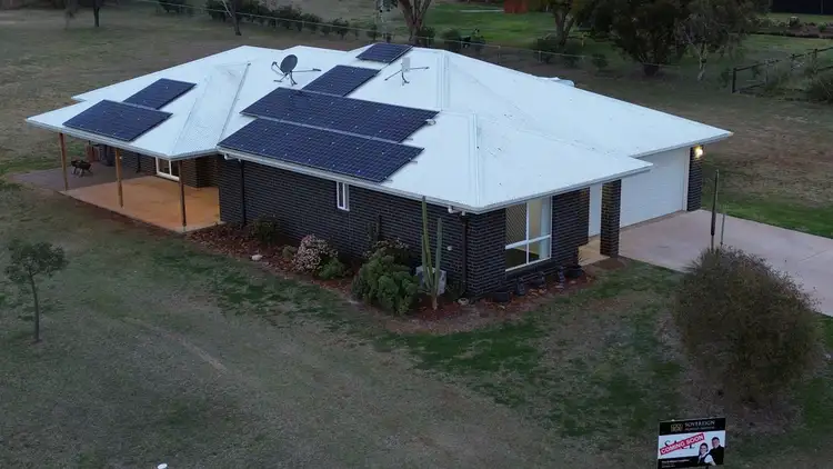 Second view of Homely house listing, 4 Sussex Drive, Oakey QLD 4401