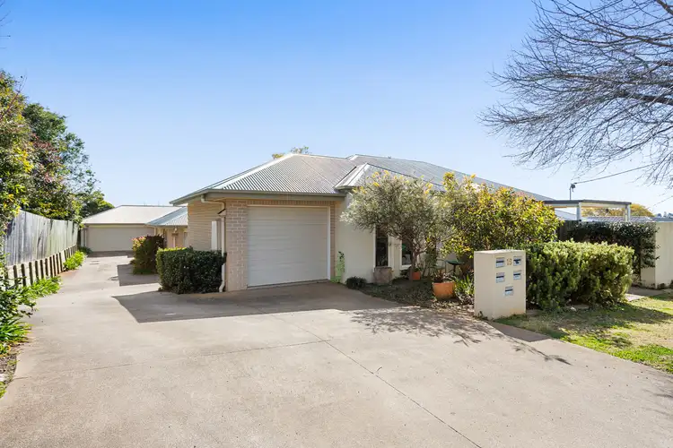 2/15 Cranley Street, South Toowoomba QLD 4350