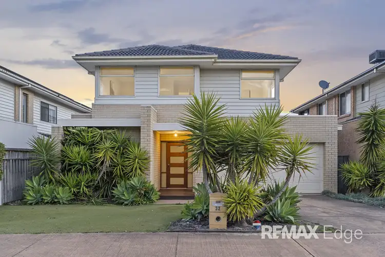 32 Sanctuary Lakes East Boulevard, Sanctuary Lakes VIC 3030