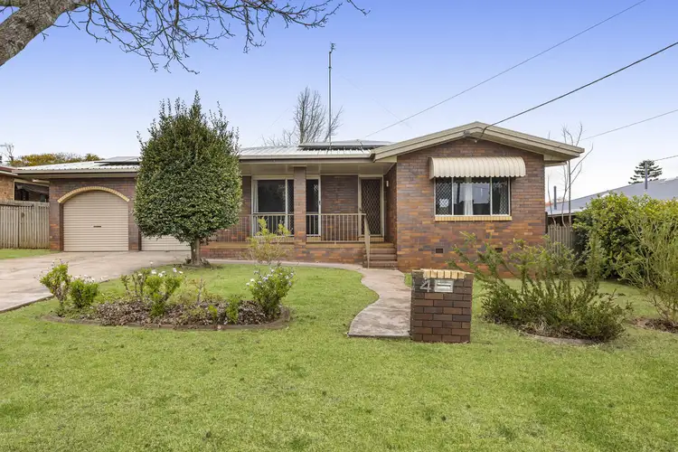 4 Hibiscus Drive, Centenary Heights QLD 4350