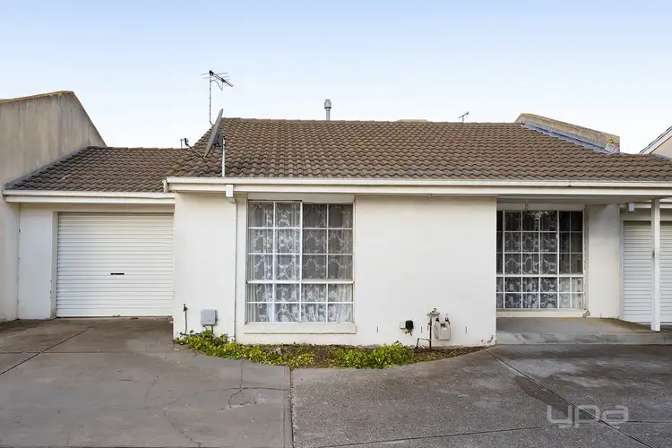 3/106 Conrad Street, St Albans VIC 3021