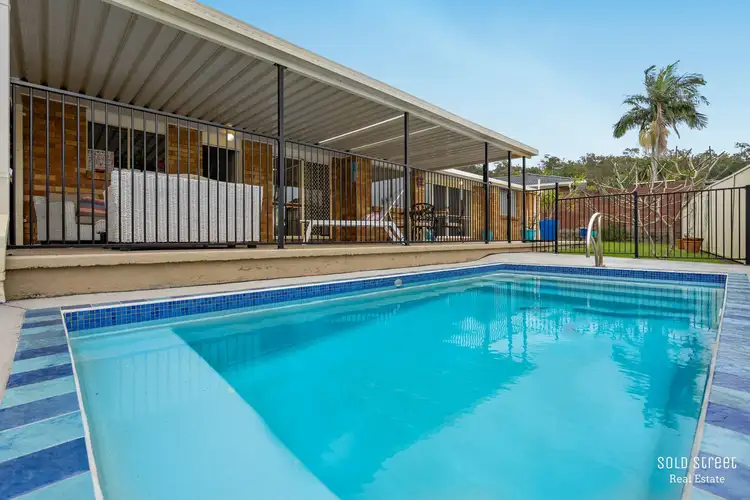 4 Loxton Court, Helensvale QLD 4212
