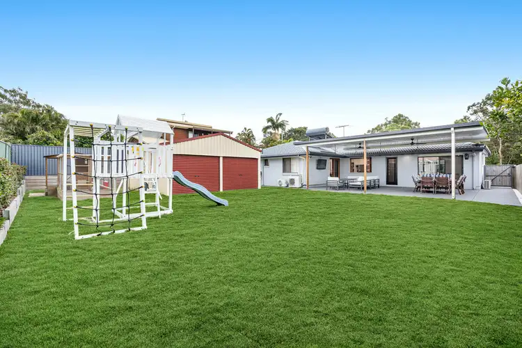 8 Cherry Street, Wellington Point QLD 4160