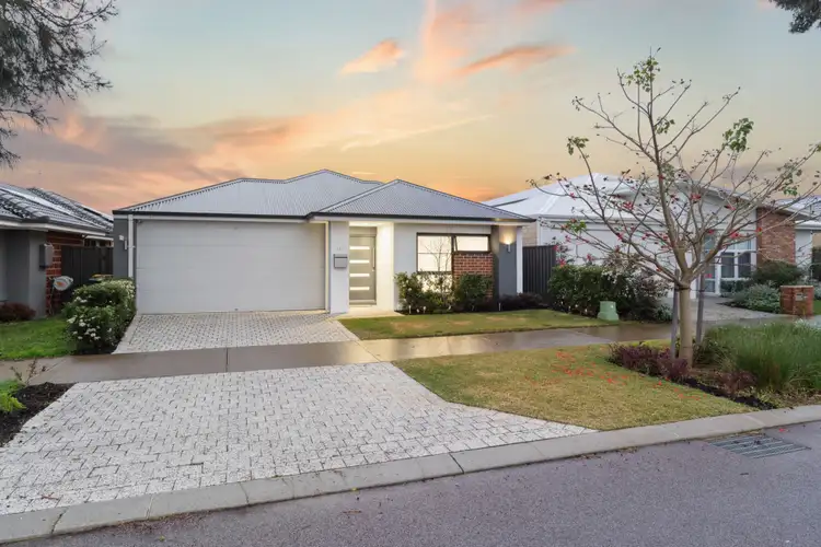 101 Serpentine Drive, South Guildford WA 6055