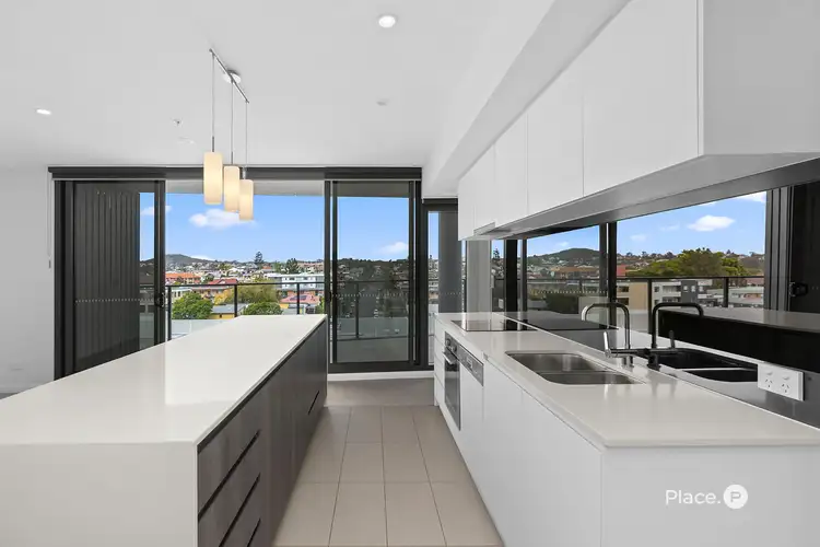 20810/300 Old Cleveland Road, Coorparoo QLD 4151