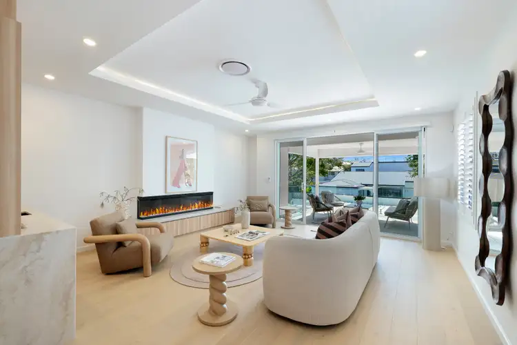 Fifth view of Homely villa listing, 2/22 Lennie Avenue, Main Beach QLD 4217