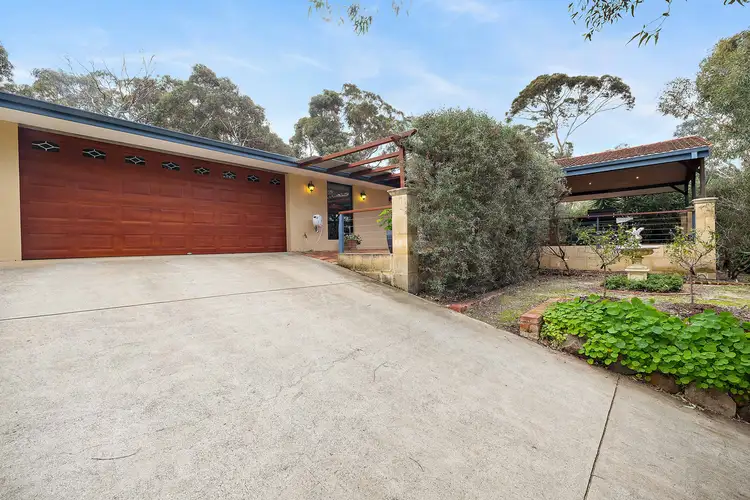 81 Amethyst Crescent, Mount Richon WA 6112