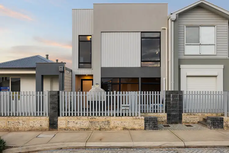 14 Elvire Grove, Golden Bay WA 6174