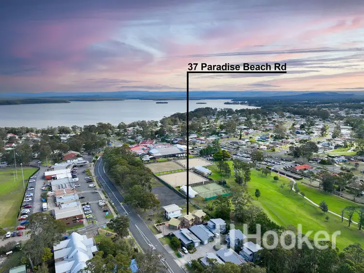 37 Paradise Beach Road