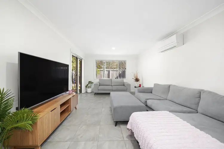 Fifth view of Homely villa listing, 1/11 Campus Street, Thrumster NSW 2444