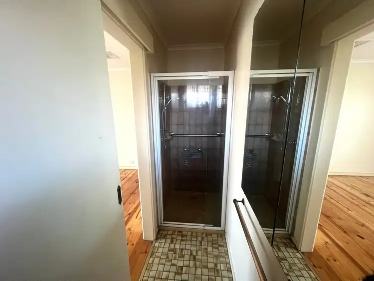 Fifth view of Homely house listing, 17 Cassandra Drive, Gladstone Park VIC 3043